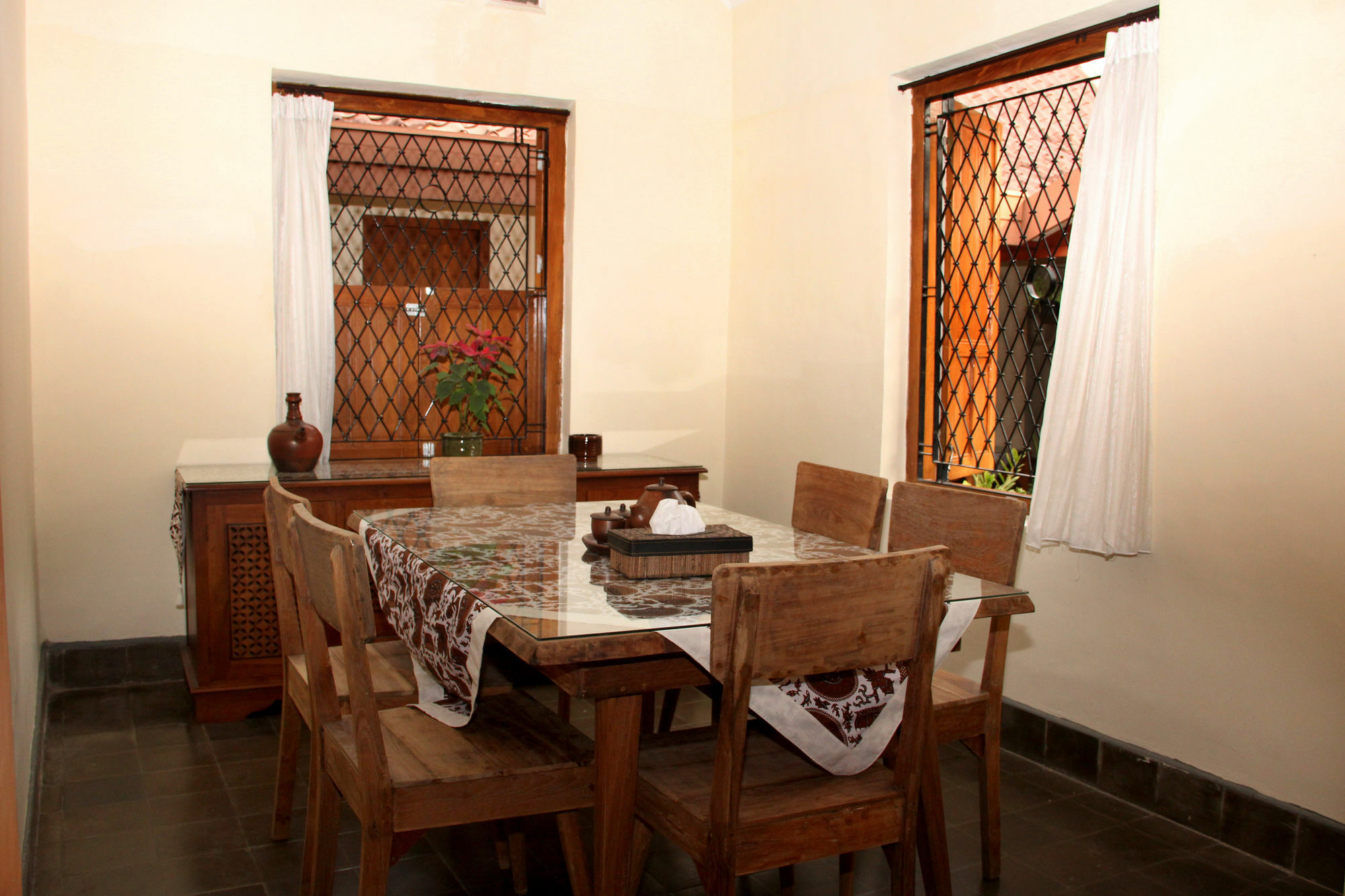 Pamularsih Homestay Jogjacarta Exterior foto